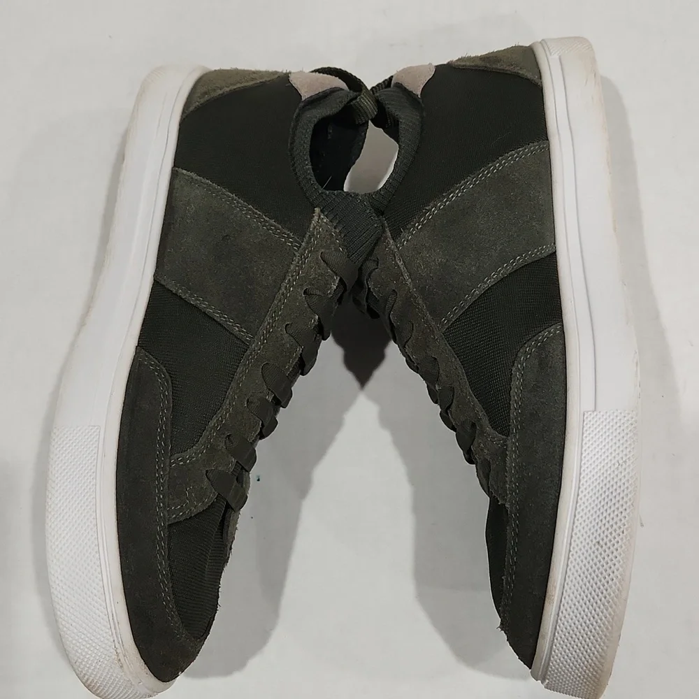 Peter Millar Mens Hyperlight Drift Doli Greeen Sneaker Size 9 - Picture 3 of 7